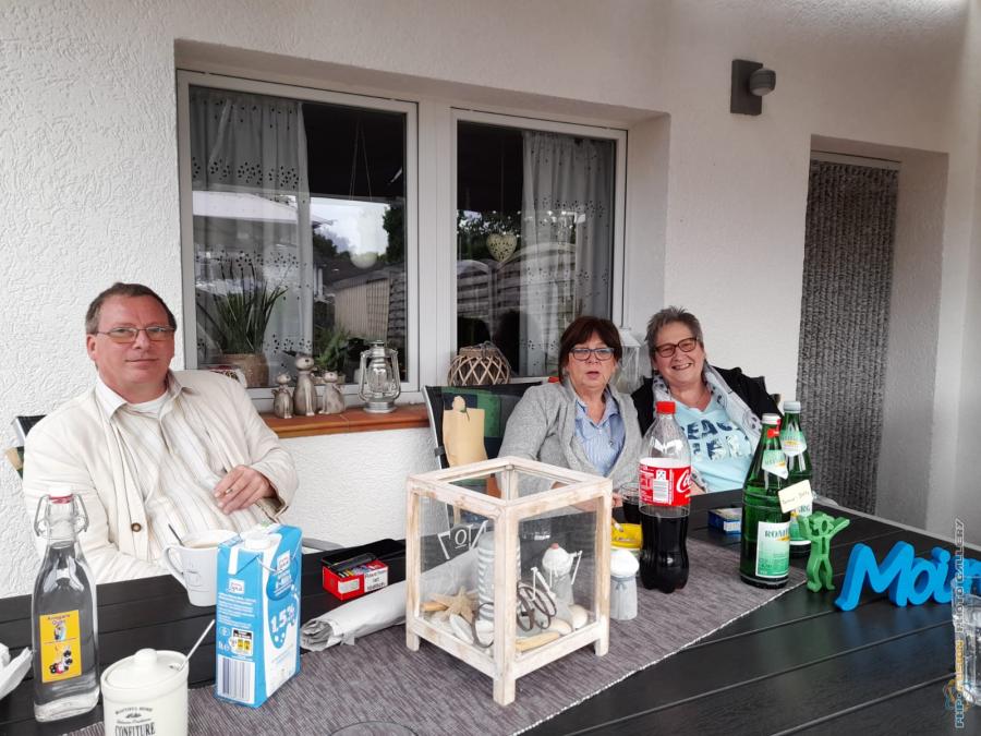 Modis treffen sich
